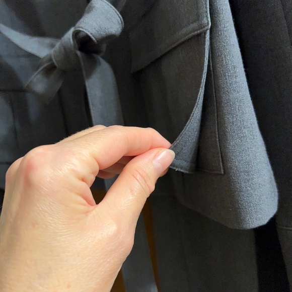 Tahari Dark Gray Suit Jacket, Size 8 - Picture 12 of 16